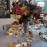 Bed And Breakfast Raapop